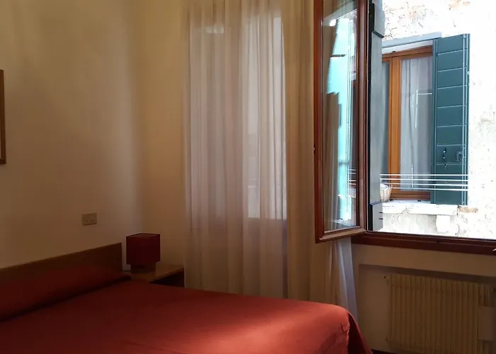 Rialto1082 3* Venedik