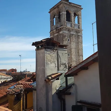Alojamento de Acomodação e Pequeno-almoço Rialto1082 3*